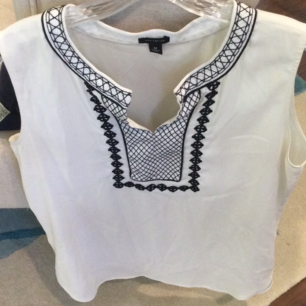 Ann Taylor Women’s Blouse